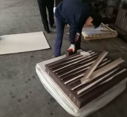 طوب ريفراكوتري كروم المغنسيت ذو الحجم الساخن والمخصص لفرن فرن الزجاج