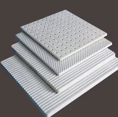استقرار حراري عالي Cordierite Mullite رفوف المواقد للثياب من فرن السيراميك